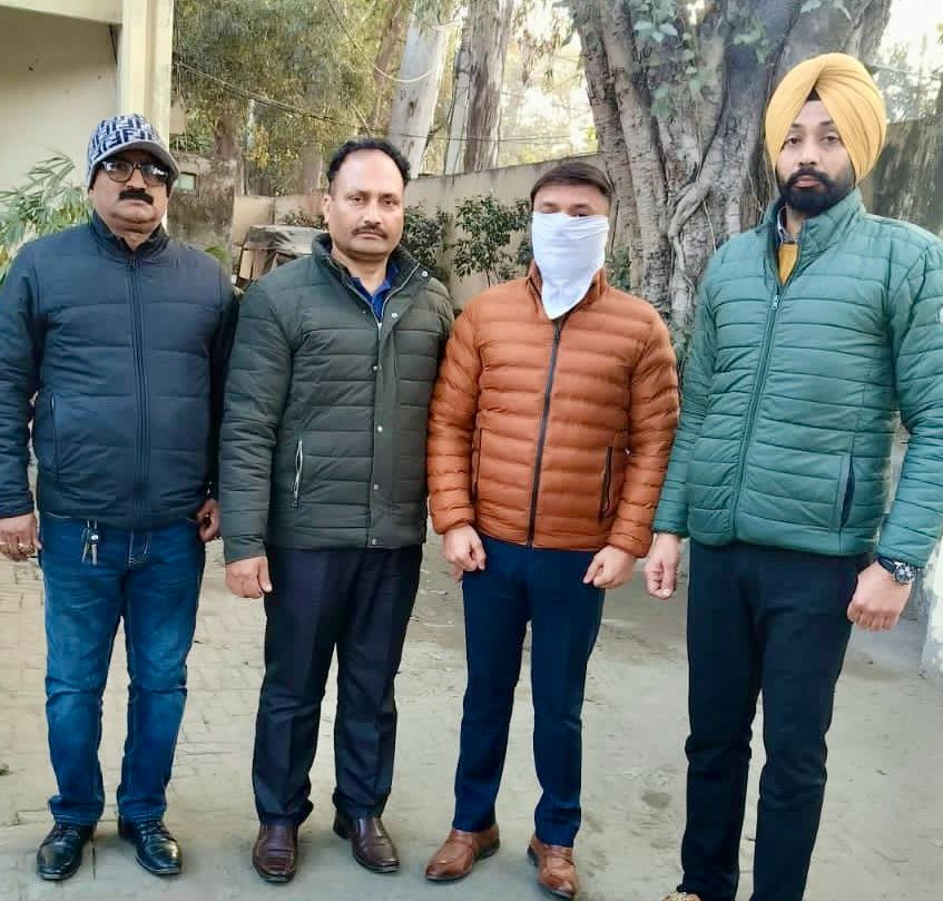 ਆਈ.ਡੀ.ਐਫ.ਸੀ. ਬੈਂਕ ਦਾ ਮੈਨੇਜਰ 40,000 ਰੁਪਏ ਰਿਸ਼ਵਤ ਲੈਂਦਾ ਵਿਜੀਲੈਂਸ ਵੱਲੋਂ ਕਾਬੂ*