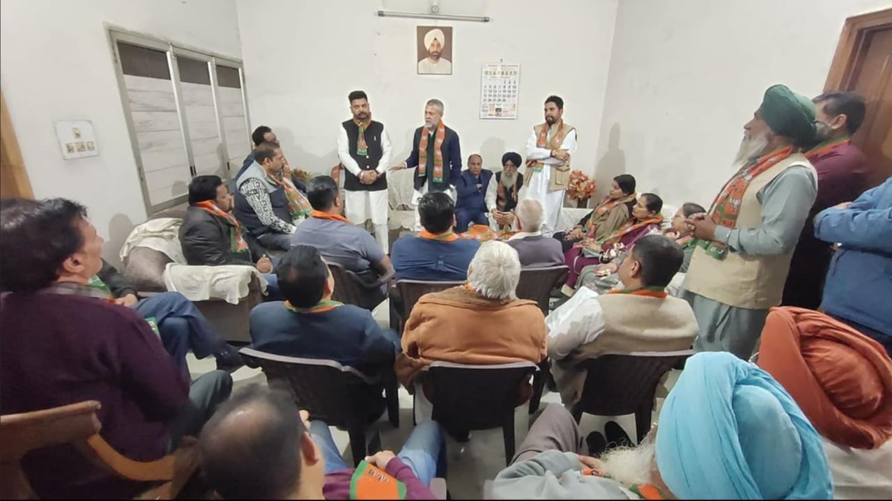 ਮਲੇਰਕੋਟਲੇ ਦਾ ਭਾਜਪਾ ਵਰਕਰ ਇਕ ਜੁੱਟ ਹੋ ਕੇ ਪਾਰਟੀ ਉਮੀਦਵਾਰ ਦੀ ਜਿੱਤ ਲਈ ਦਿਨ ਰਾਤ ਮਿਹਨਤ ਕਰੇਗਾ- ਅਮਨ ਥਾਪਰ 