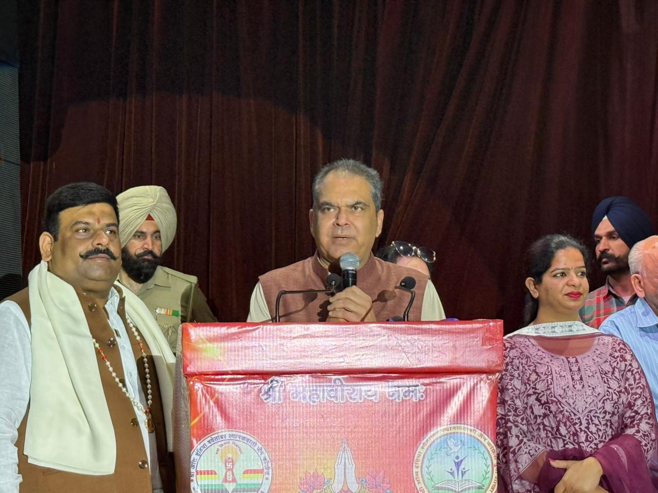 ਕੈਬਨਿਟ ਮੰਤਰੀ ਸੰਜੀਵ ਅਰੋੜਾ ਨੇ ਲੁਧਿਆਣਾ ਵਿੱਚ ਪ੍ਰਭੂ ਮਹਾਂਵੀਰ ਭਗਤੀ ਉਤਸਵ ਦੌਰਾਨ ਅਹਿੰਸਾ ਅਤੇ ਸਦਭਾਵਨਾ ਦਾ ਦਿੱਤਾ ਸੰਦੇਸ਼